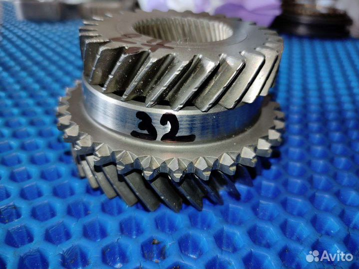 32/27 третья передача 5ст МКПП т5,т6 QWM LRS MQT