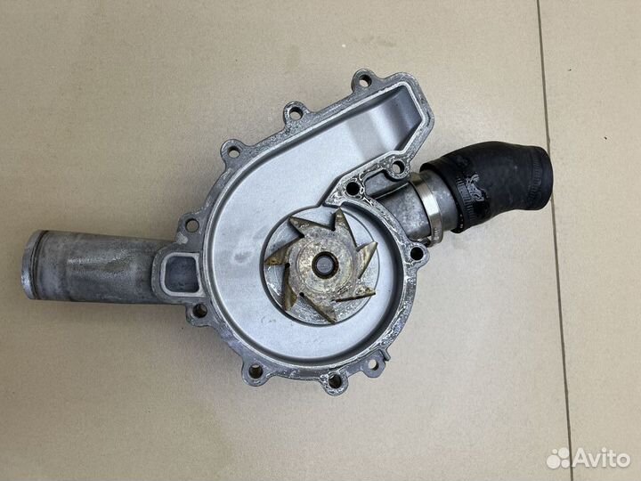 Помпа OM137 Mercedes W220 W215 W216