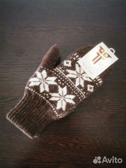 Шерстяные варежки