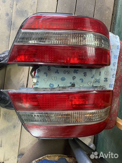 Фонарь/toyota/chaser/GX100/GX105/JZX100