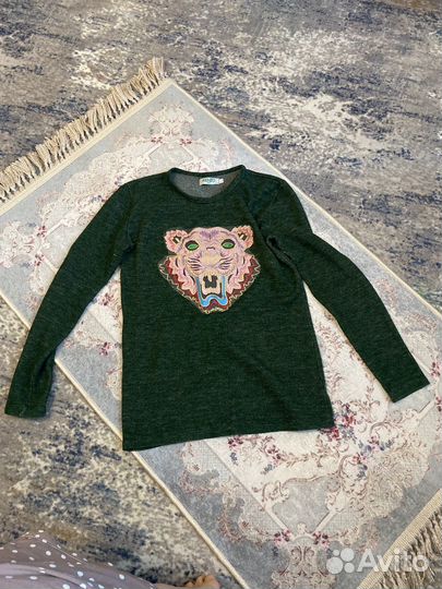 Свитер женский