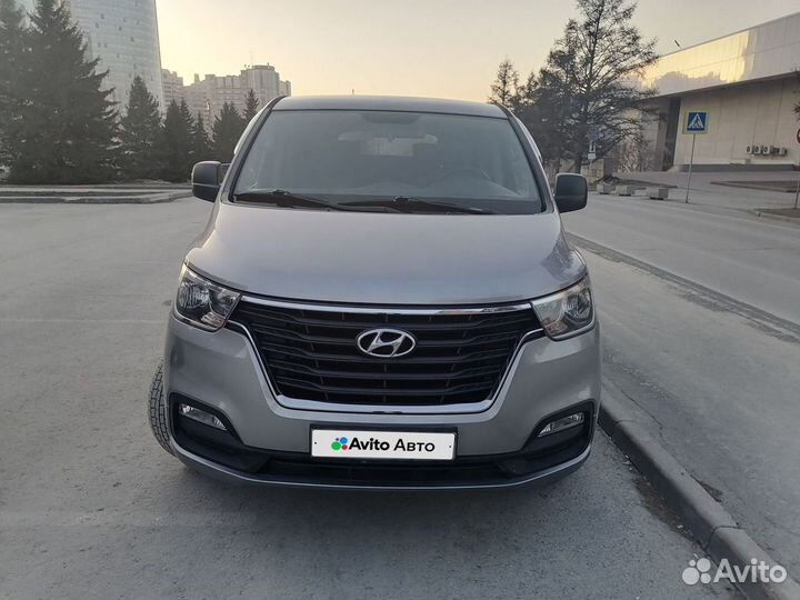 Hyundai Grand Starex 2.5 AT, 2018, 65 500 км