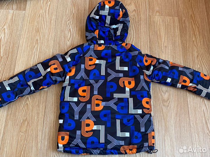 Куртка теплая на мальчика 128 р