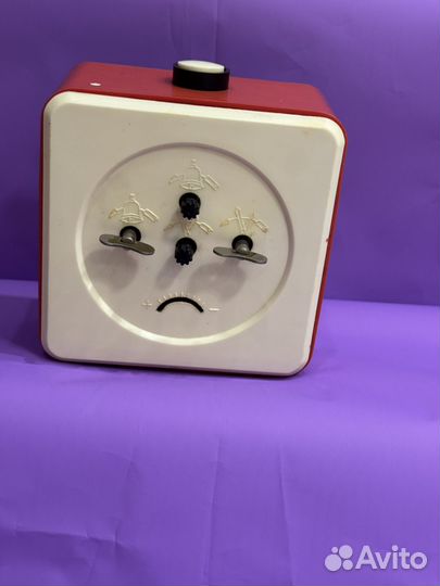 Будильник Янтарь ussr