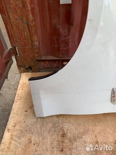 Крыло переднее левое бмв 1 серии Е87