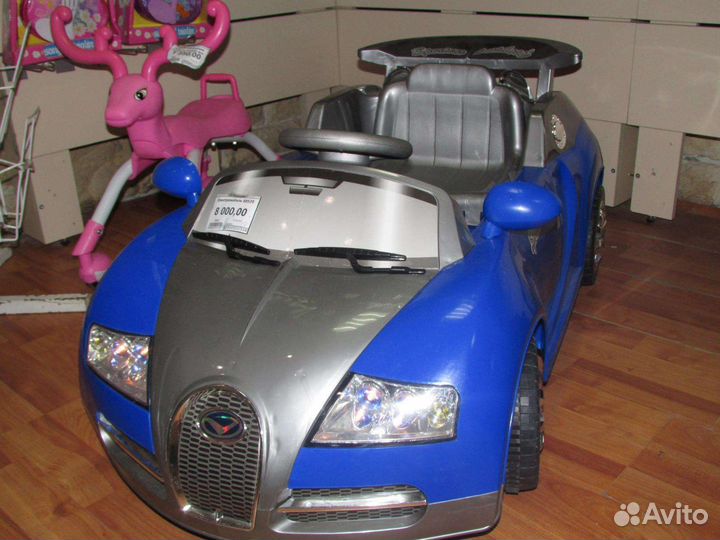 Электромобиль с новый с пультом