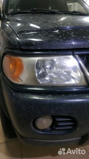 Mitsubishi Pajero Sport антихром фар + LED