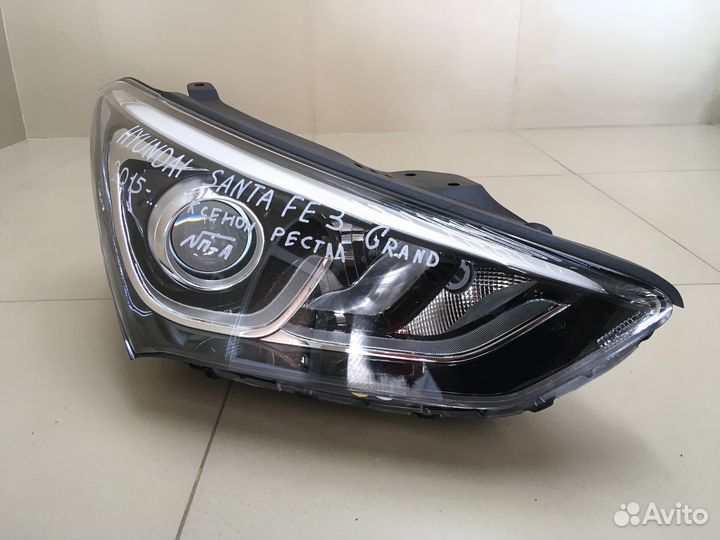 Фара правая ксенон Hyundai Grand Santa-Fe 3