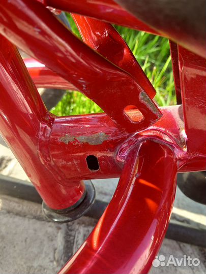 Трехколесный велосипед