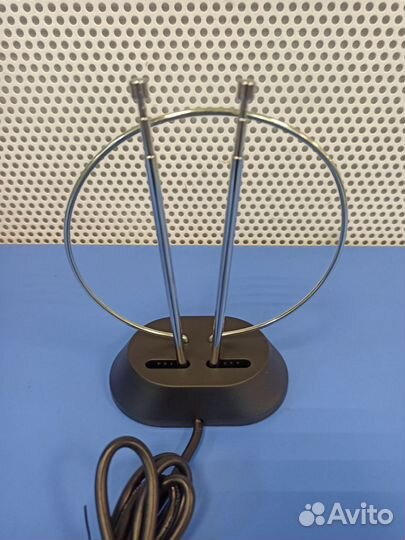 Антенна телевизионная комнатная Harper