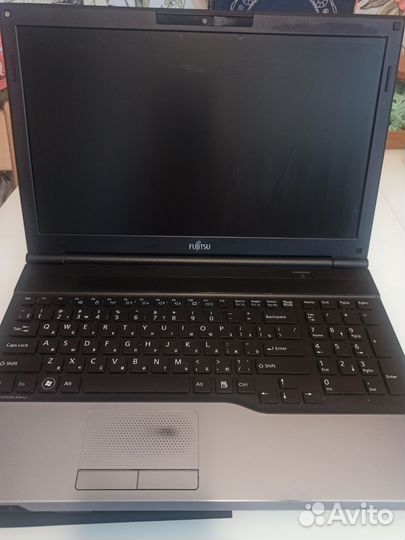 Ноутбук Fujitsu lifebook A532 диагональ 15.6