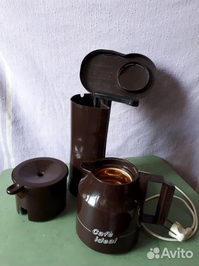 Кофеварка с кувшином-термосом