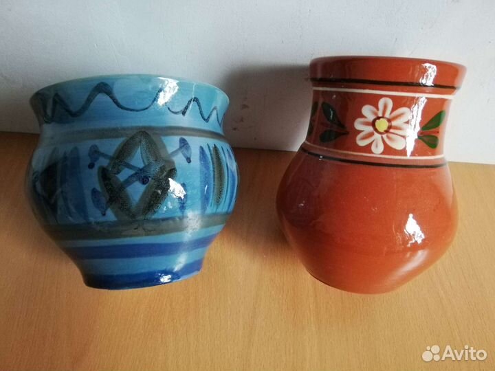 Глиняные горшки, крынки