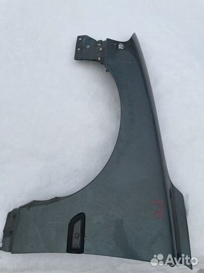 Volvo v70 крыло переднее левое