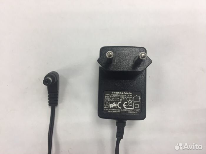 Блок питания внешний 5V 1A FPS005EUA-050100