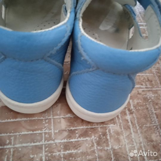 Сандали детские 24 размер