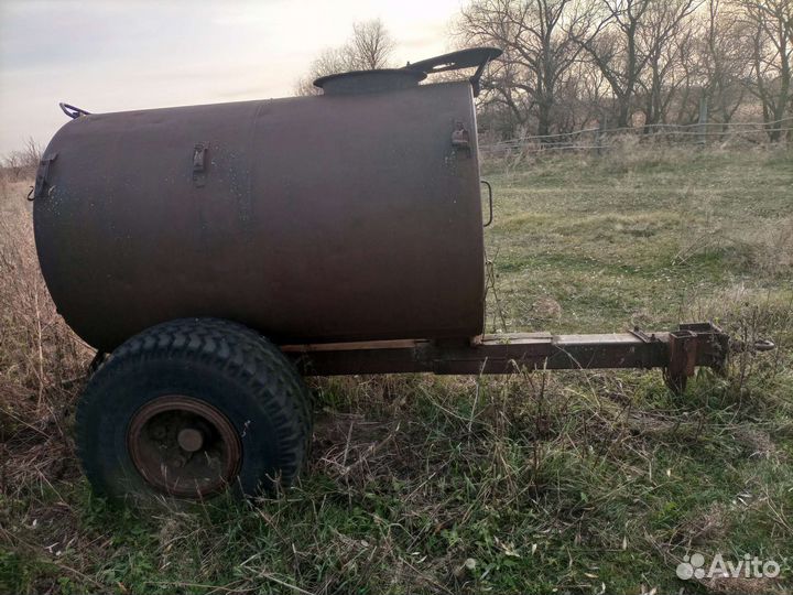 Бочка прицепная 3 куба
