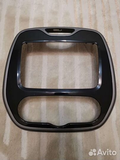 Магнитола Renault 281159146R