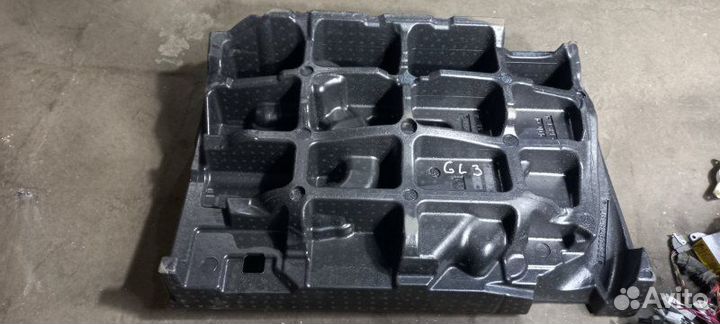 Ящик для инструментов задний Mercedes-Benz