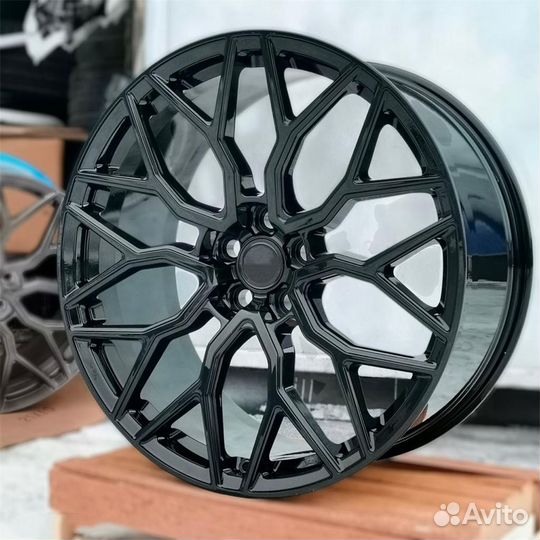 Кованые диски GT Forged HF-02 R20 на Mini Cooper