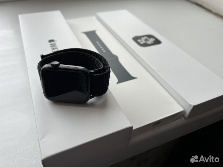 Часы apple watch SE 44 mm