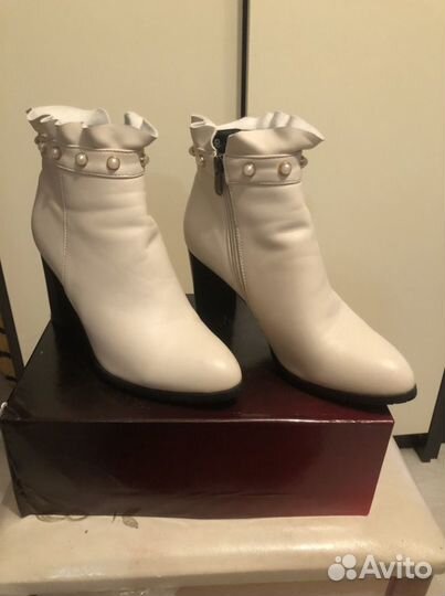 Обувь женская 39 размер