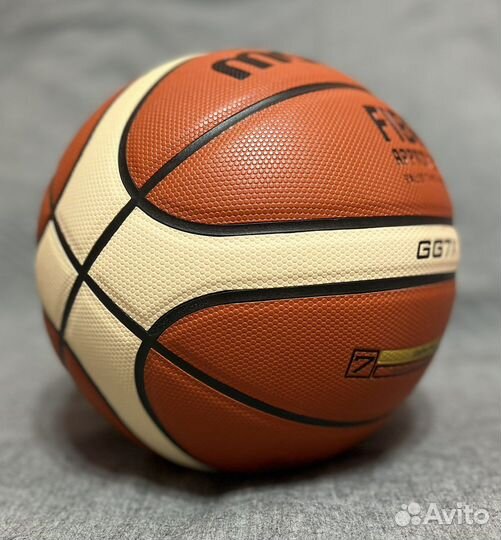 Размер 7. Баскетбольный мяч Molten GG7X. Indoor
