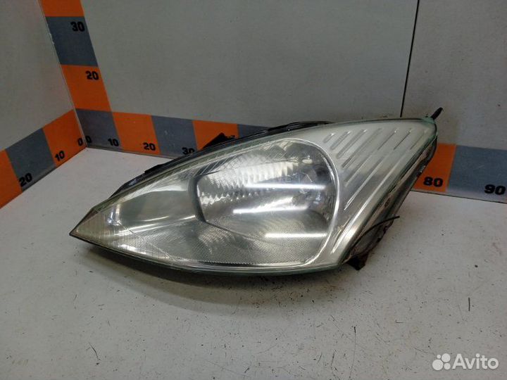 Фара левая Ford Focus 1 1.8 1998