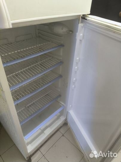 Холодильник бу, большой