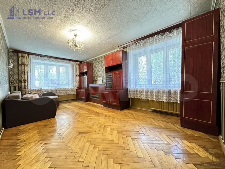 2-к. квартира, 53 м², 1/14 эт.