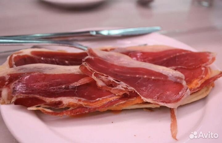 Сыровяненый Хамон Serrano