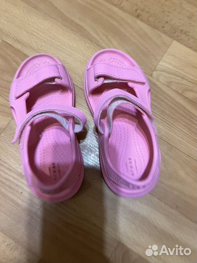 Сандалии crocs для девочки бу