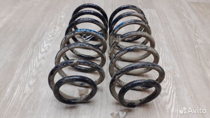 Пружина задняя Honda Civic 8 2009