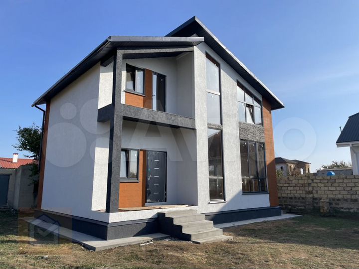 Дом 165 м² на участке 5 сот.