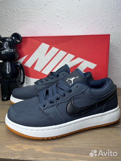 Кроссовки женские Nike SB