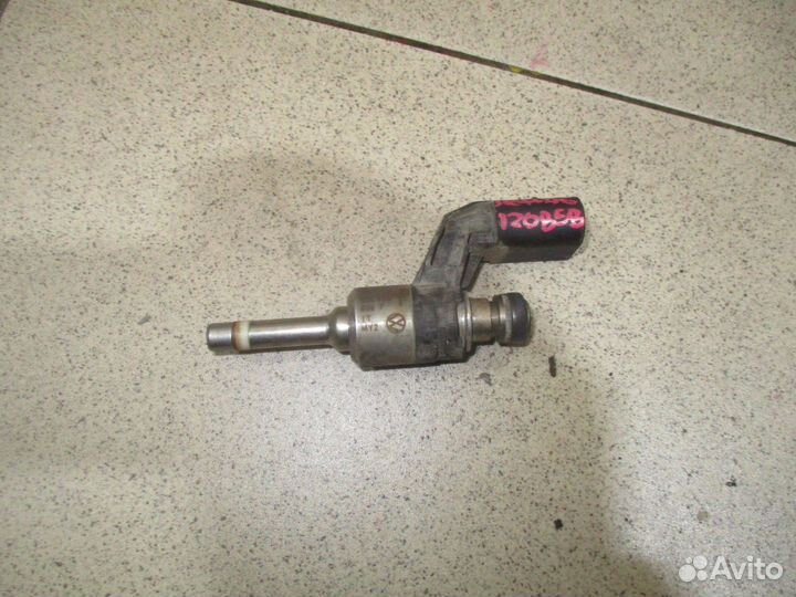 Форсунка инжекторная VW Jetta 6 (1B)