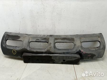 Накладка переднего бампера