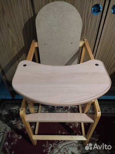 Стульчик для кормления