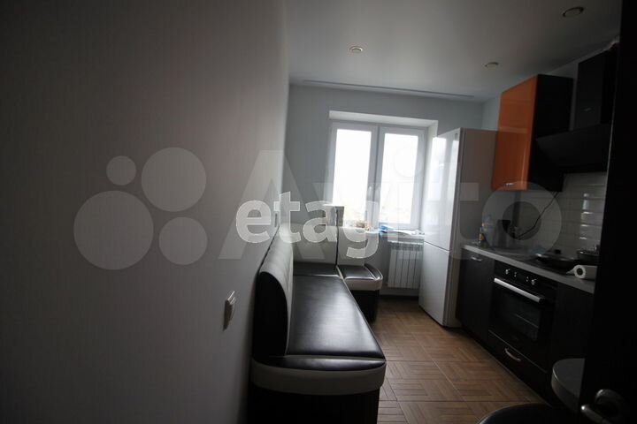 2-к. квартира, 50 м², 10/10 эт.