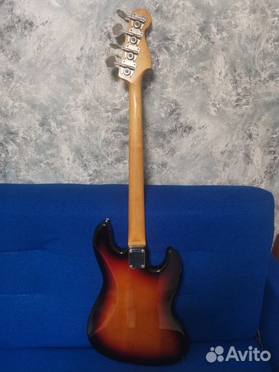 Бас гитара леворукая Fender jazz bass japan