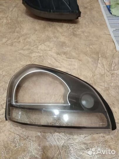 Правое стекло с маской хундай туксон 2008 г