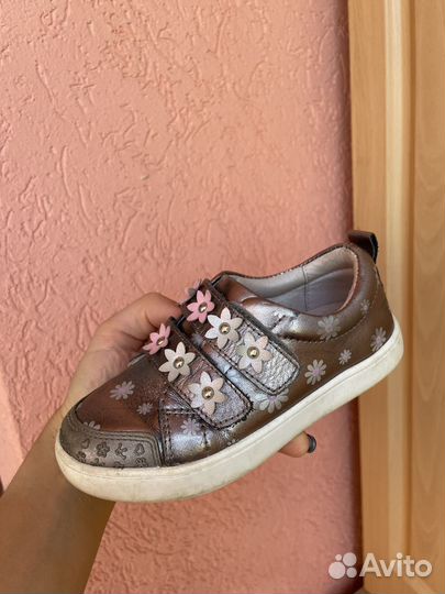 Продам ботинки на девочку