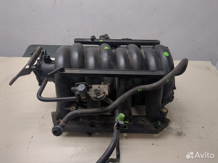 Коллектор впускной Infiniti QX56, 2004