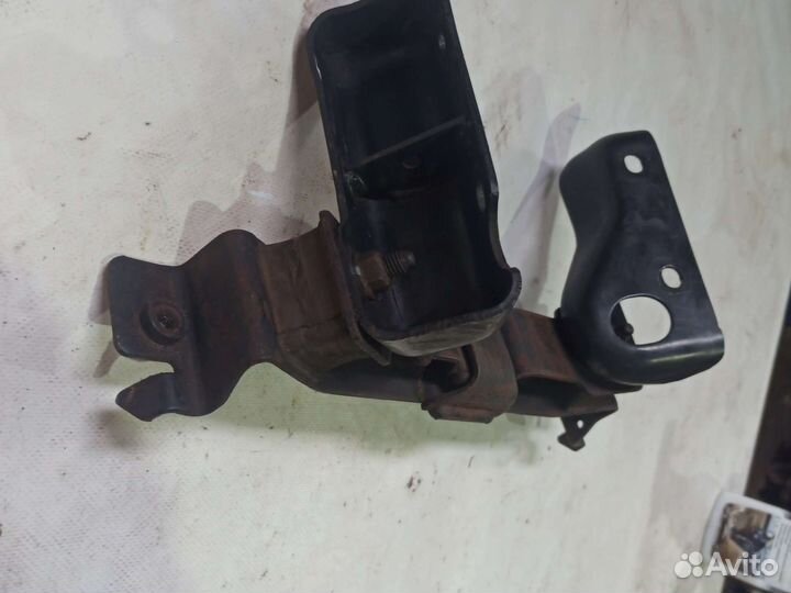 Подушка крепления кпп Grand Cherokee WK WH