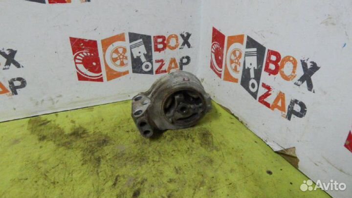 Подушка двигателя правая Mitsubishi Galant 2.4