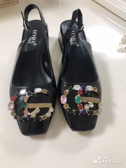 Босоножки женские