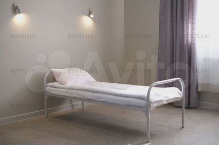 Металлическая кровать для общежития