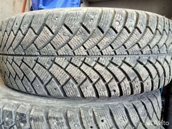Bfgoodrich G-Force Stud 215/65 R16
