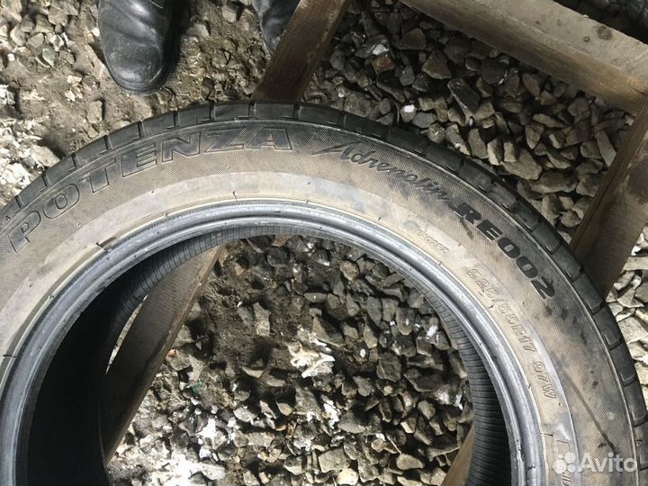 Bridgestone Potenza RE002 Adrenalin 225/55 R17