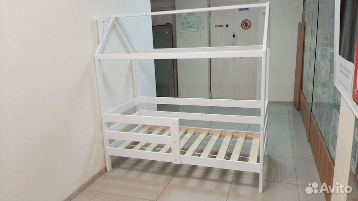 Кроватка домик 160/80 берёза (новая)